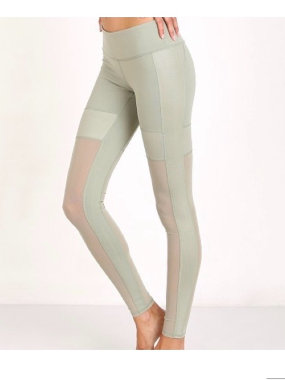 ALO Legging Sage Green Mesh Panel Yoga Pant MSRP $128 Med